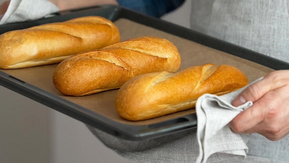 Baguette–Par Bake Unravelling the Artistry of the French Loaf